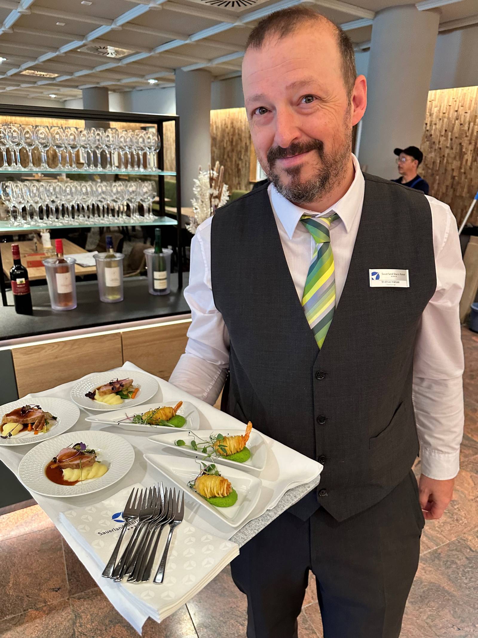 Aus dem Grillrestaurant wird das neue „EssZeit“ – das Sauerland Stern Hotel eröffnet neues Restaurantkonzept Symbolfoto