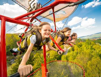 Familie im Fortfun Drachenflieger