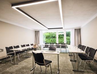 Heller Tagungsraum für 15 Personen im Sauerland Stern Hotel Willingen