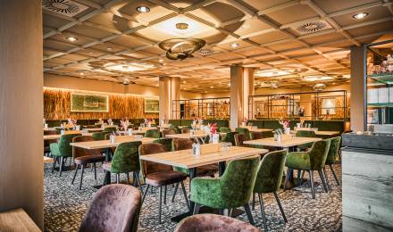 Modernes Ambiente im Restaurant Esszeit im Sauerland Stern Hotel Willingen