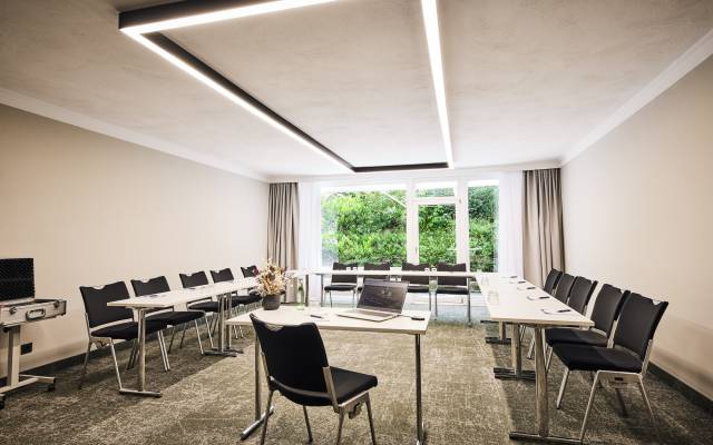 Heller Tagungsraum für 15 Personen im Sauerland Stern Hotel Willingen