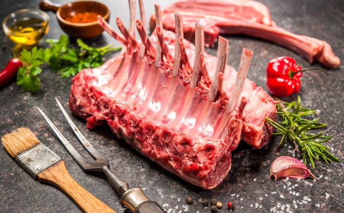 Lammracks mit Rhabarber - Rezept zum Nachkochen Symbolfoto