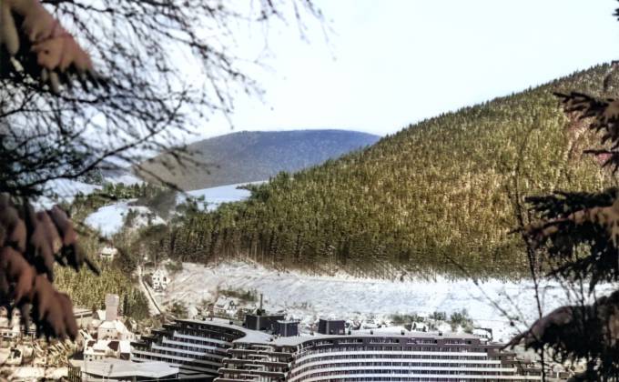 Bewegt und bewegend: Eine faszinierende Reise durch die Geschichte des Sauerland Stern Hotels Symbolfoto