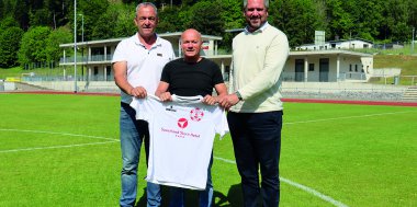SCW mit neuem Hauptsponsor in die Saison - Sauerland Stern Hotel wieder mit an Board, Bild 2/2